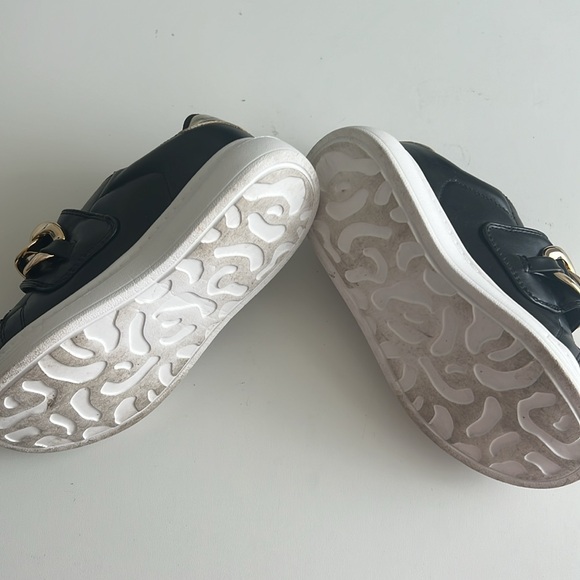 Girls Justice Brand Black and Gold Buckle Shoes - Picture 2 of 3